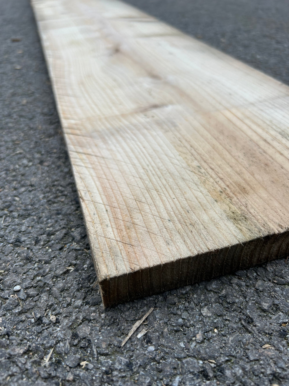 Planche douglas - 25 x 250 - L=2.5m