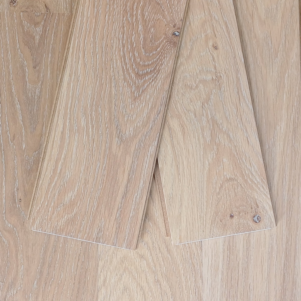 Parquet Contrecollé Broceliande M 139x1210 Unifit HDF 12mm Chene Cérusé Blanc (2 chanfreins) ref 80179152