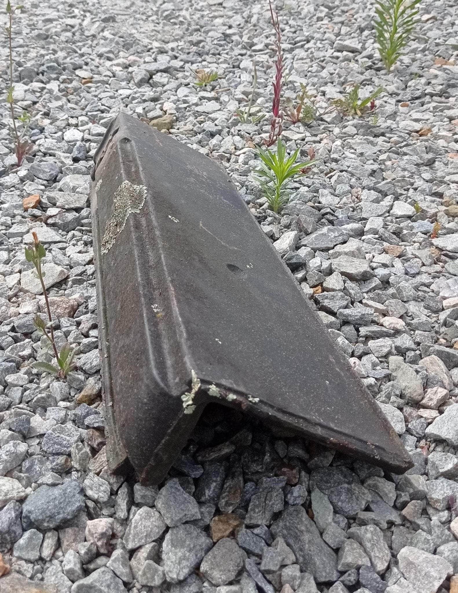  -  Rive Volnay - terre cuite - teinte ardoisé - 19x8,5 cm (réemploi)