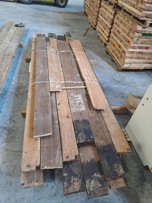 Planche  -  Planches bois résineux traitées 200x40 mm (réemploi)