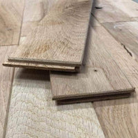Parquet Massif  -  Parquet Massif Chêne Brut 10x70 (4 chanfreins)