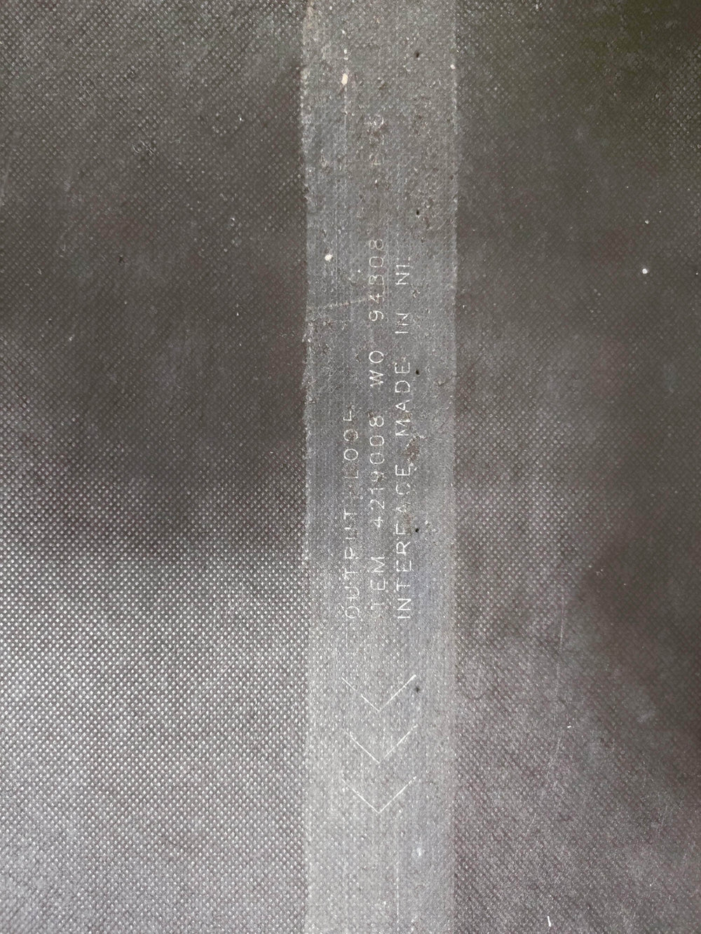 Sols (réemploi)  -  Dalle de moquette gris anthracite 50x50 cm Interface (réemploi)
