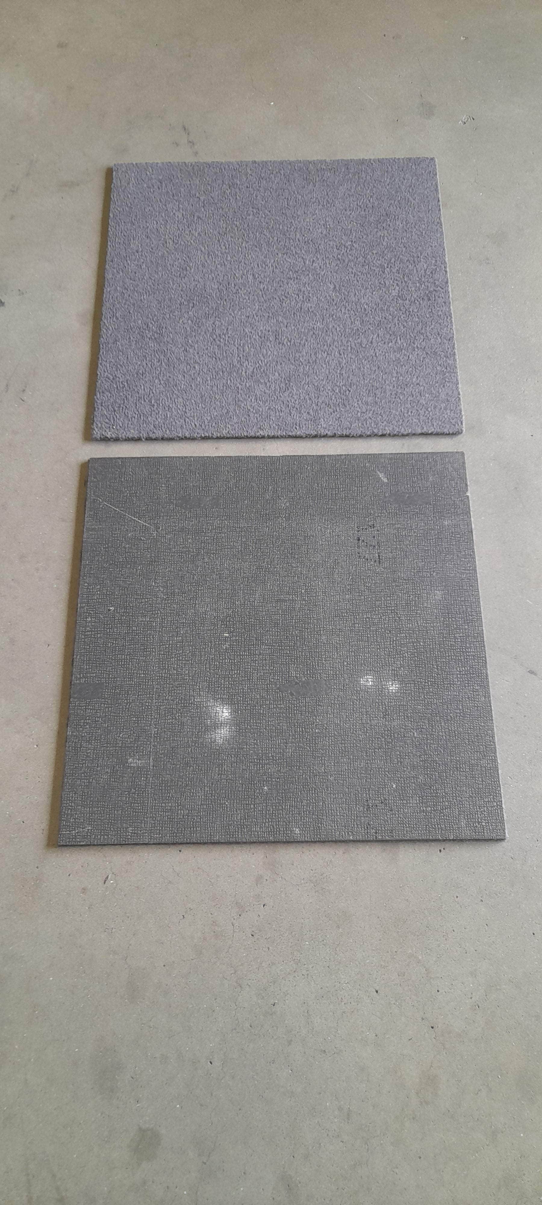 Sols (réemploi)  -  Dalle de moquette Glasbac coloris gris 50x50 cm (réemploi)