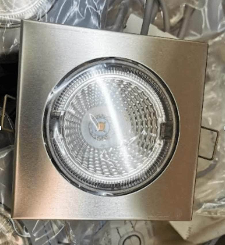 Éclairage (réemploi)  -  Spots LED encastrable, métal brossé, diamètre 73mm, modèle S101/102  (réemploi)