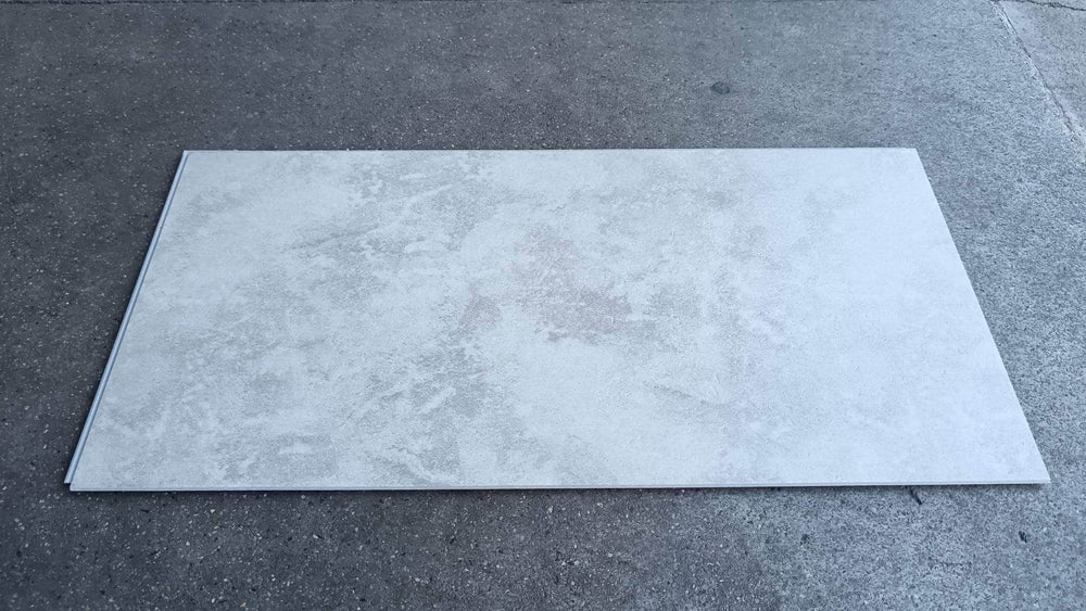 Sol PVC  -  Sol PVC-SPC imitation carrelage gris beige béton indus - 600 x 300 × 5.7mm sous-couche intégrée (SPC102)