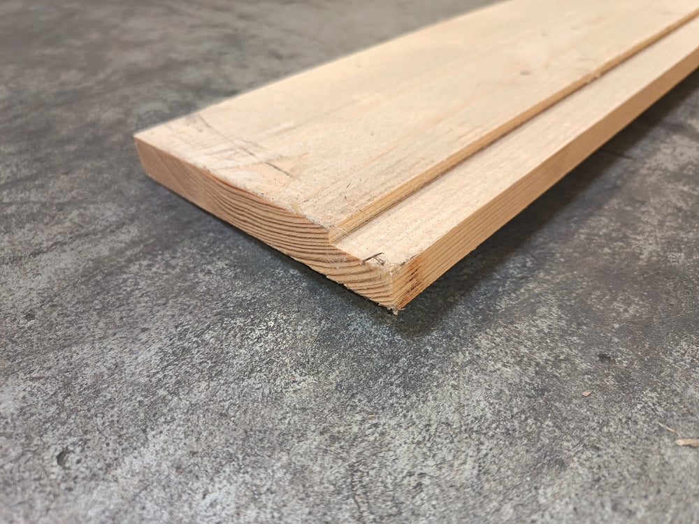 Planche epicéa bois massif - 20 x 145 - L=1.9m (raboté 4 faces + feuillure 24×5)