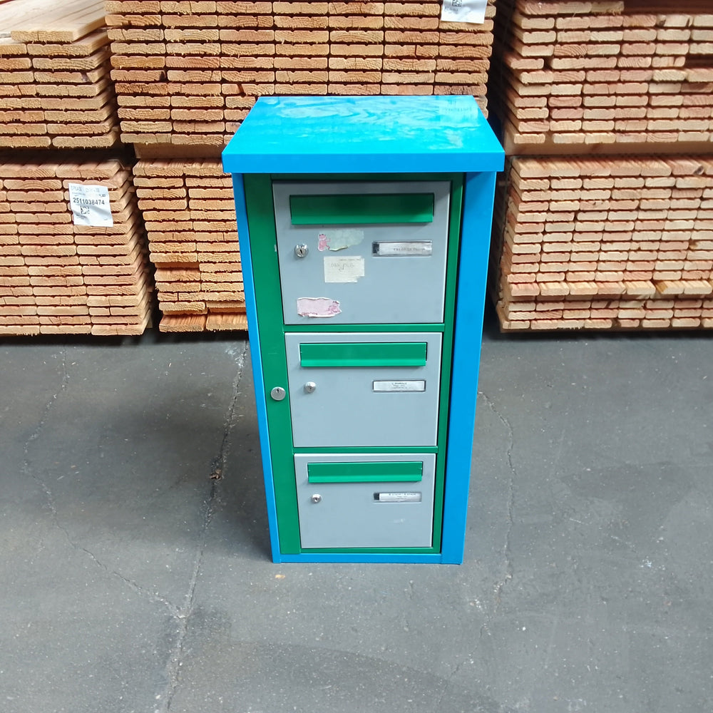 Bloc 3 boîtes aux lettres collectives intérieur mural bleu / vert modèle 3x1