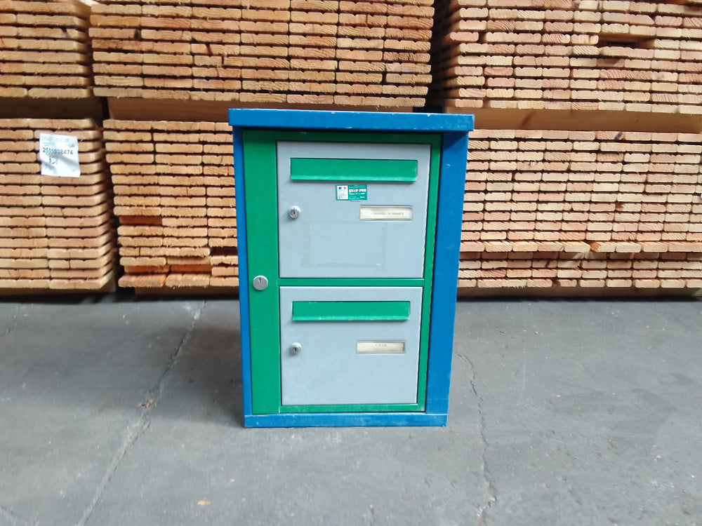 Bloc 2 boîtes aux lettres collectives intérieur mural bleu / vert modèle 1x2 — vue 4