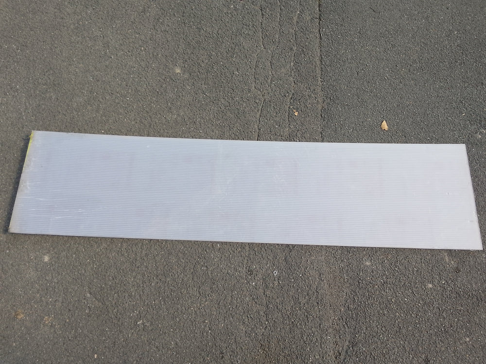 Plaque alvéolaire polycarbonate translucide - 1935 x 465 x 10 mm - Lexan Sheet