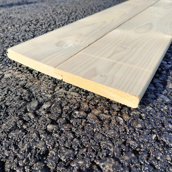Planche epicéa bois massif - 20 x 190 - L=1.85m (bord arrondi + feuillure 18×11)