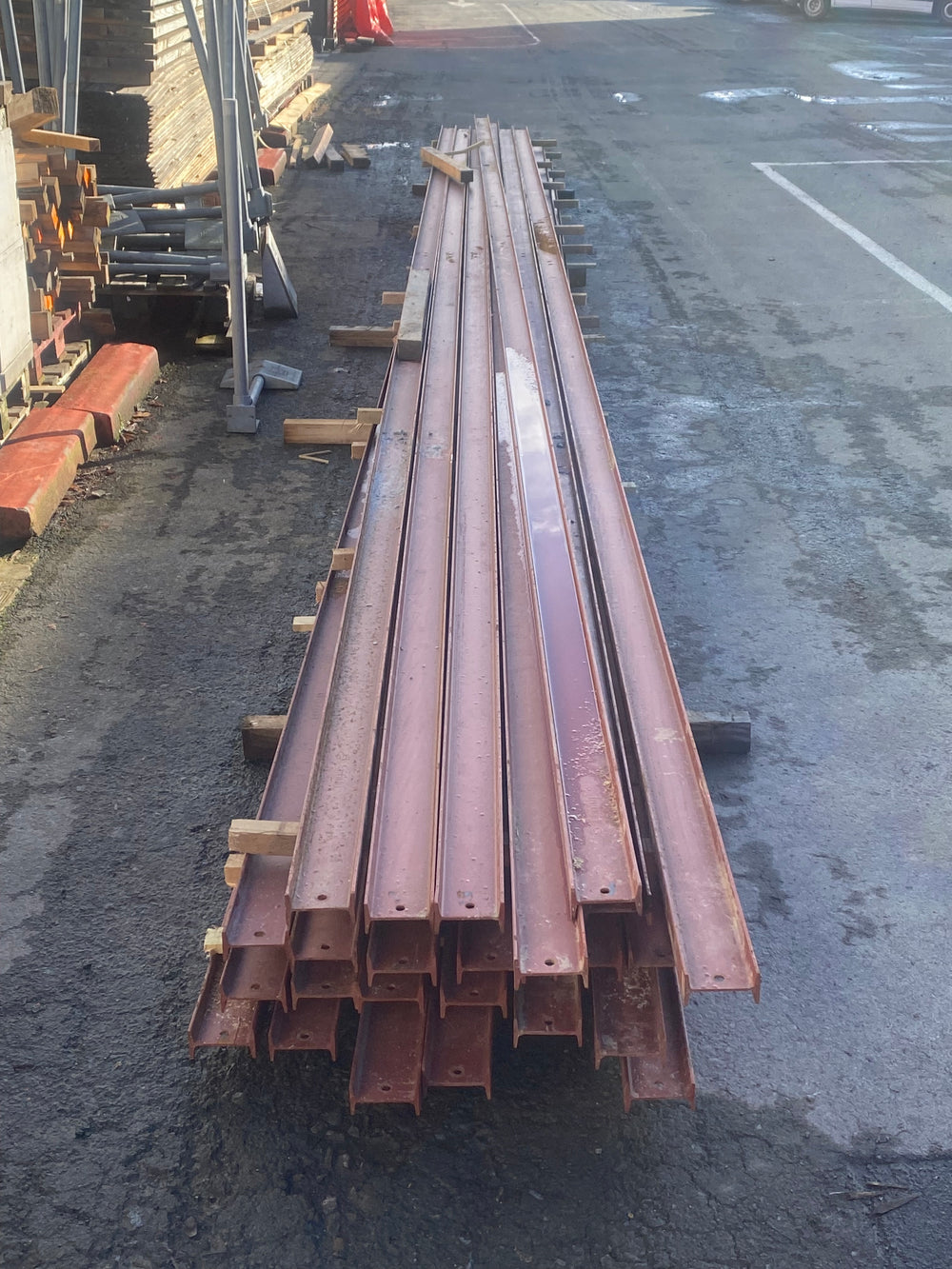 Profilé IPN acier rouge - 100 x 50 x 4 mm - L=10m