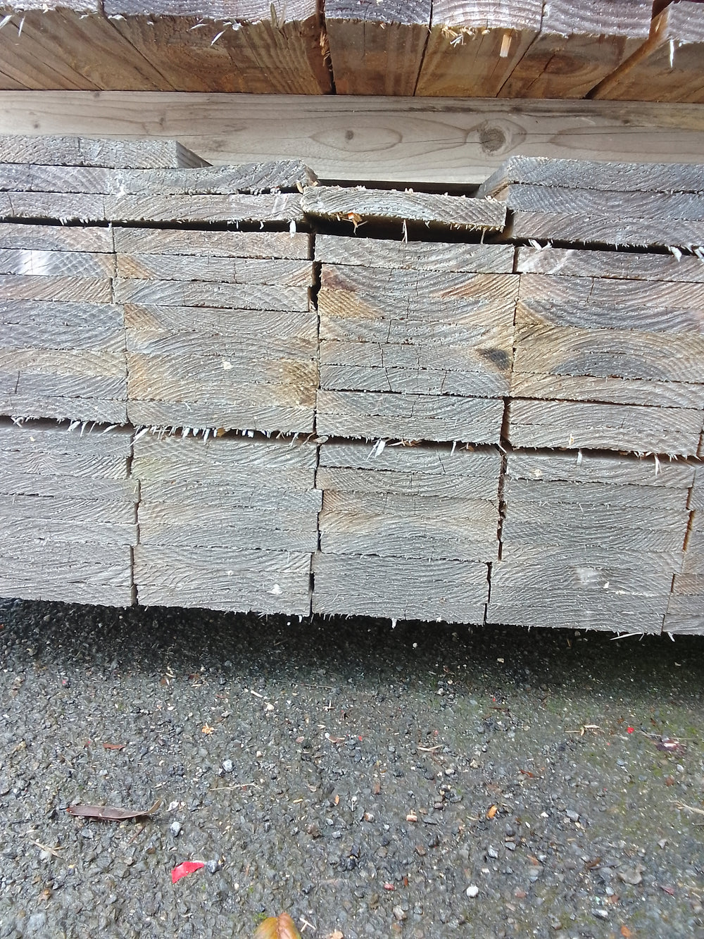 Planche douglas bois grisé - 18x150 - L=2.7m (brut de sciage)