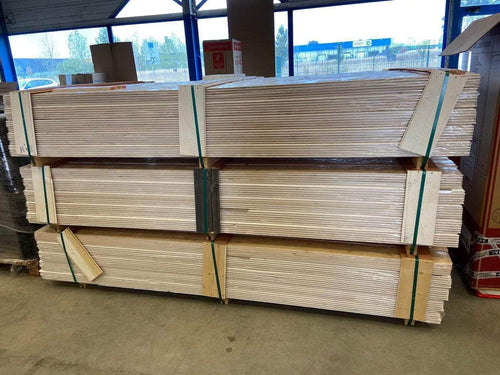 Lambris  -  Lambris peint en blanc bois brut - 13x135 - L=2,53m