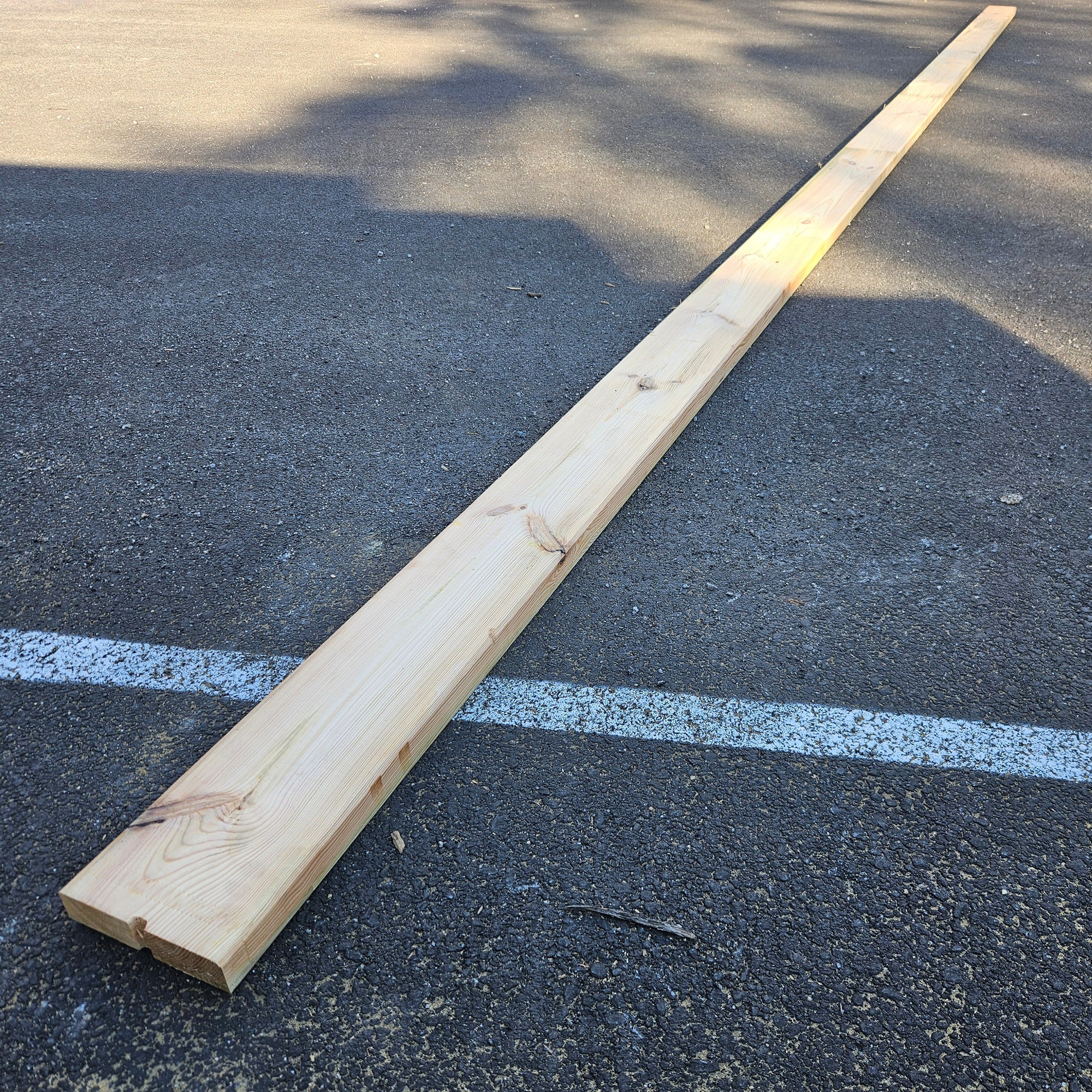 Planche Pin maritime lamellé collé - 140 x 30 - L=2.4m (raboté 4 faces)