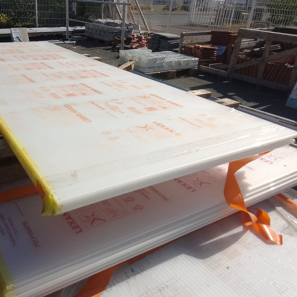 Plaque alvéolaire polycarbonate translucide - 2105 x 755 x 10 mm - Lexan Sheet