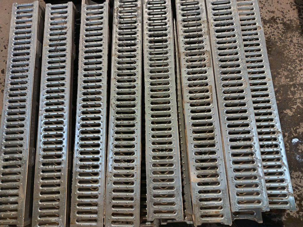 Caniveau acier galvanisé  - 1000 x 95 x 130 mm (corps résine)