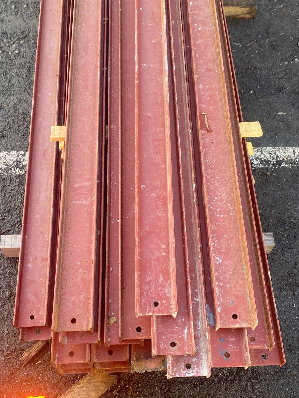 Profilé IPN acier rouge - 100 x 50 x 4 mm - L=5m