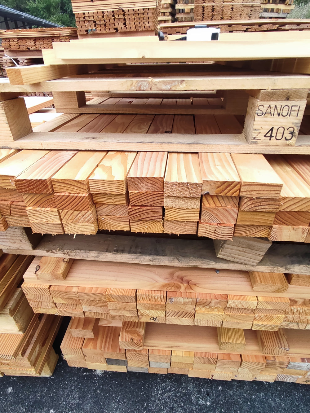 Planche essences diverses bois massif - 27x60 - L=0.9m (raboté 4 faces)