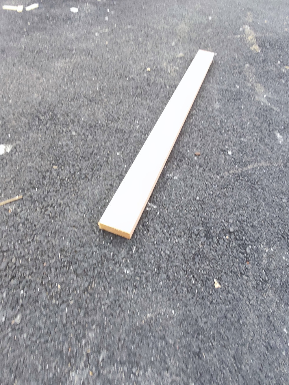 Planche essences diverses bois massif - 27x60 - L=0.9m (raboté 4 faces)