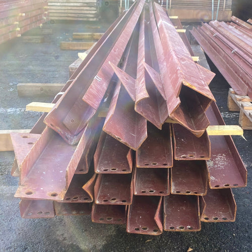 Profilé U acier rouge - 100 x 50 x 3 mm - L=5m