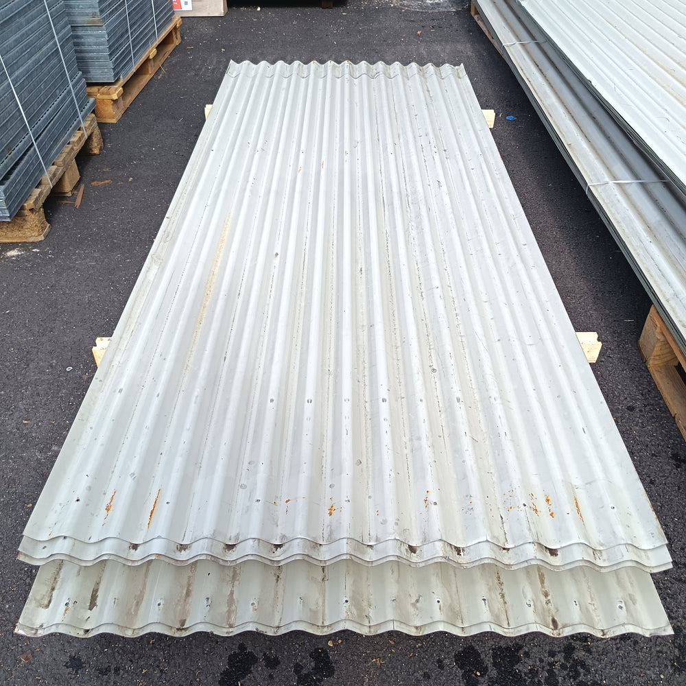 Bardage acier blanc - 2700 x 1050 mm (ondulé)