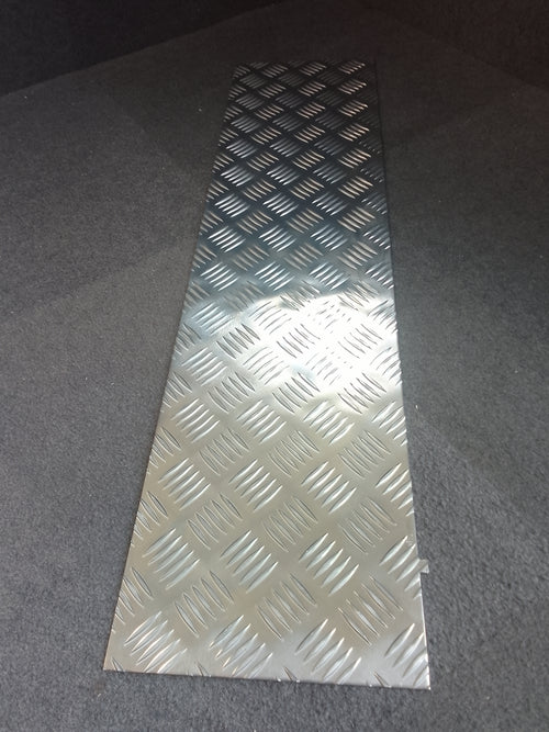 Tôle aluminium  - 870 x 220 mm (damier)