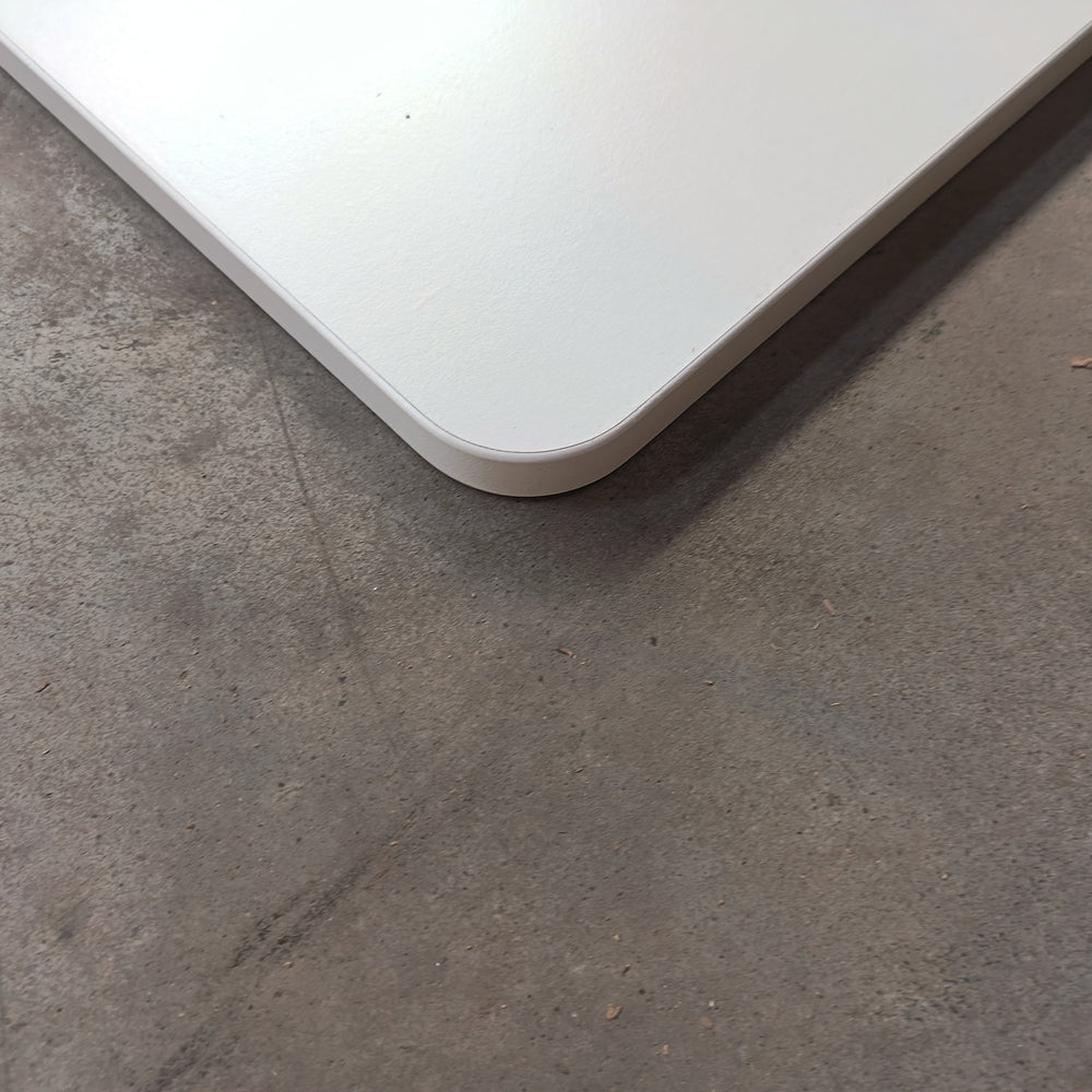 Tablette aggloméré blanc - 1200 x 360 x 18 mm (bord arrondi)