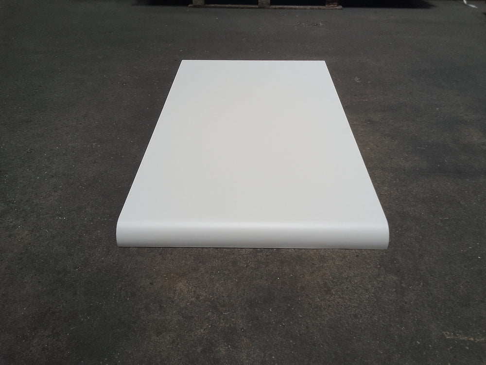 Tablette aggloméré blanc - 1250 x 725 x 60 mm (bord arrondi)