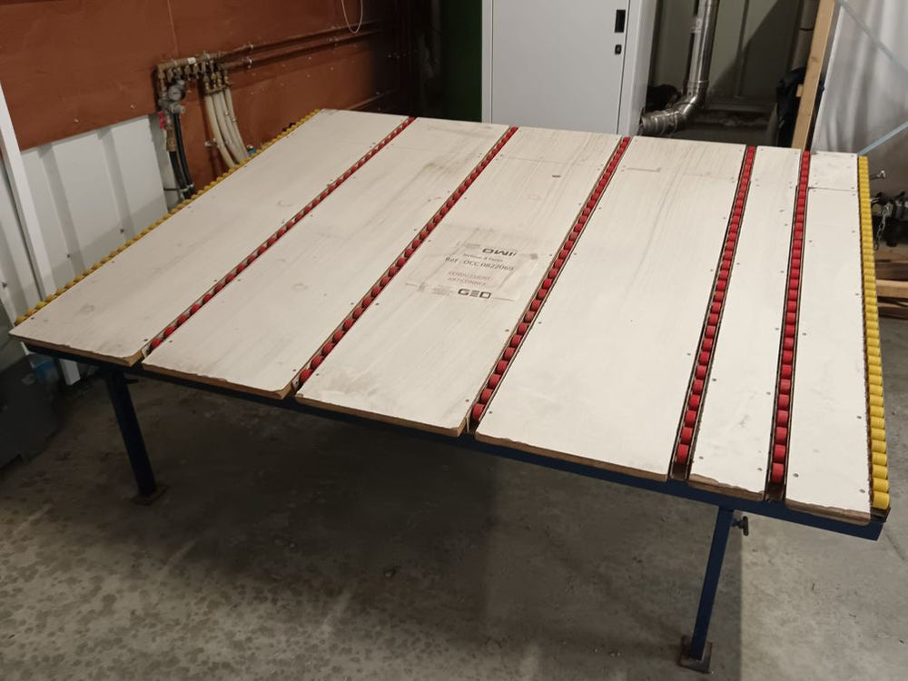 Convoyeur + table à rouleaux