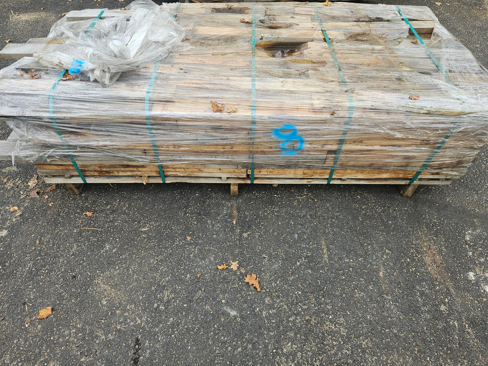 Planche chêne bois massif ép. 27mm - l.80 à 110 mm - L 0,4 à 1,1m (brut de sciage)