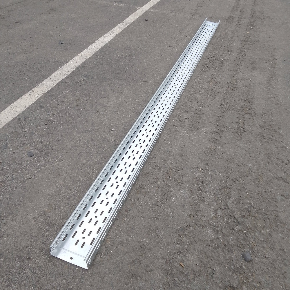 Chemin de câble acier Argent - 3000 x 150 x 54 mm (dalle)