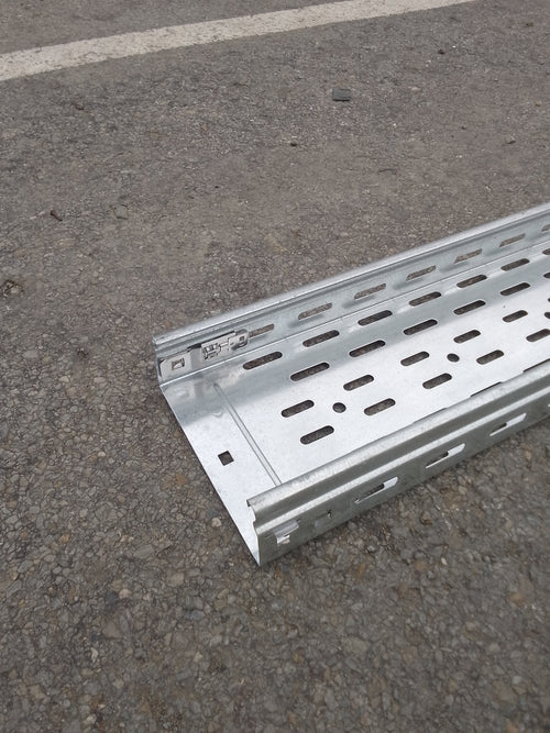 Chemin de câble acier Argent - 3000 x 150 x 54 mm (dalle)