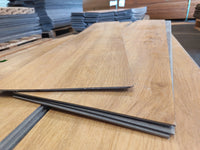 Dalle PVC clipsable décor chêne D - 1240 x 215 mm
