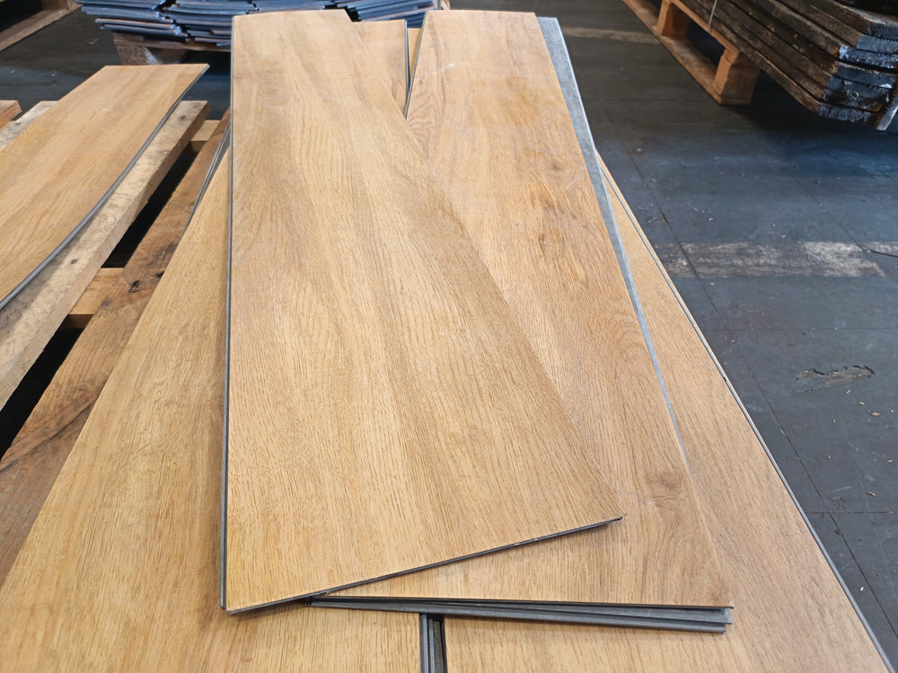 Dalle PVC clipsable décor chêne D - 1240 x 215 mm
