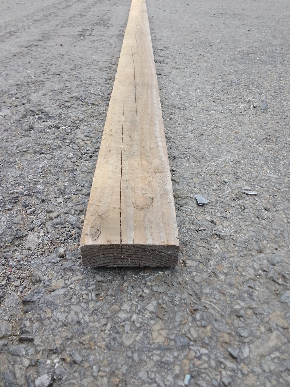 Planche douglas bois grisé - 25x75 - L=4m (brut de sciage)