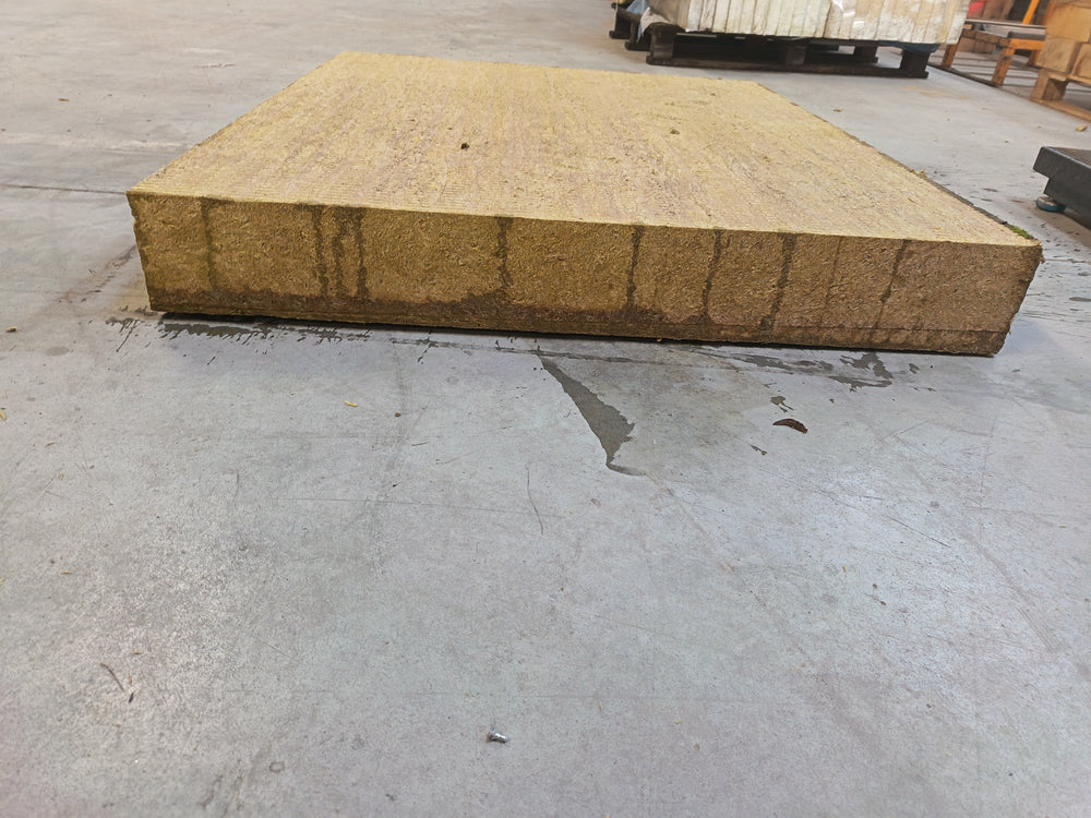 Panneau laine de roche marron R 4.35 - 1200 x 1000 mm - Ep=140mm - ROCKWOOL (Rockacier)