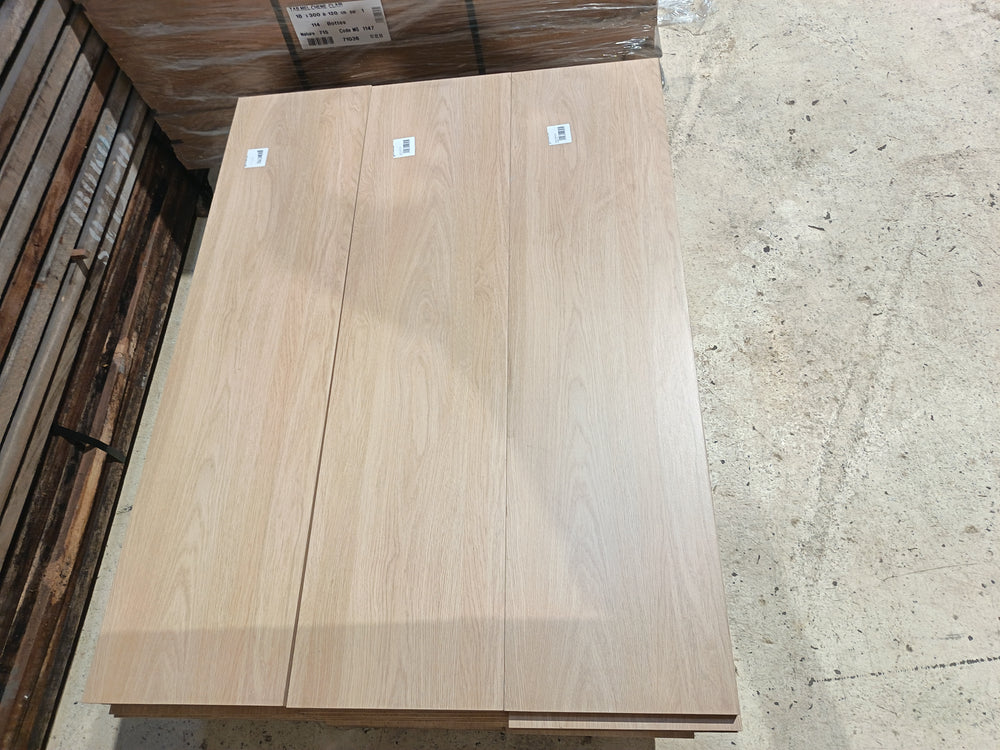 Tablette chêne clair aggloméré - 1200 x 300 x 18 mm