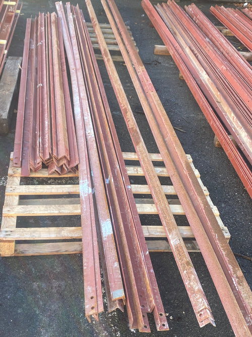 Profilé cornière acier rouge - 50 x 50 x 4 mm - L=5.5m