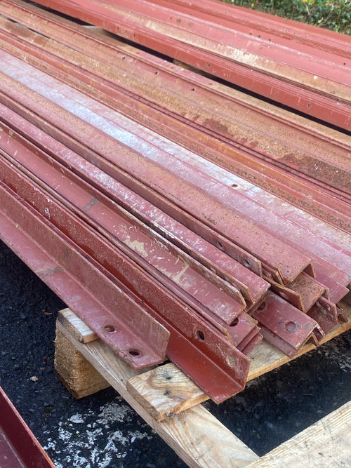 Profilé cornière acier rouge - 50 x 50 x 4 mm - L=2.9m