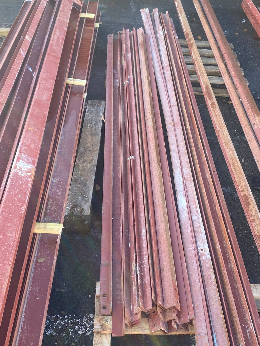 Profilé cornière acier rouge - 50 x 50 x 4 mm - L=4.8m