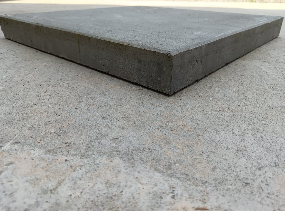 Dalle béton lisse grise - 500 x 500 x 50 mm - ALKERN L075