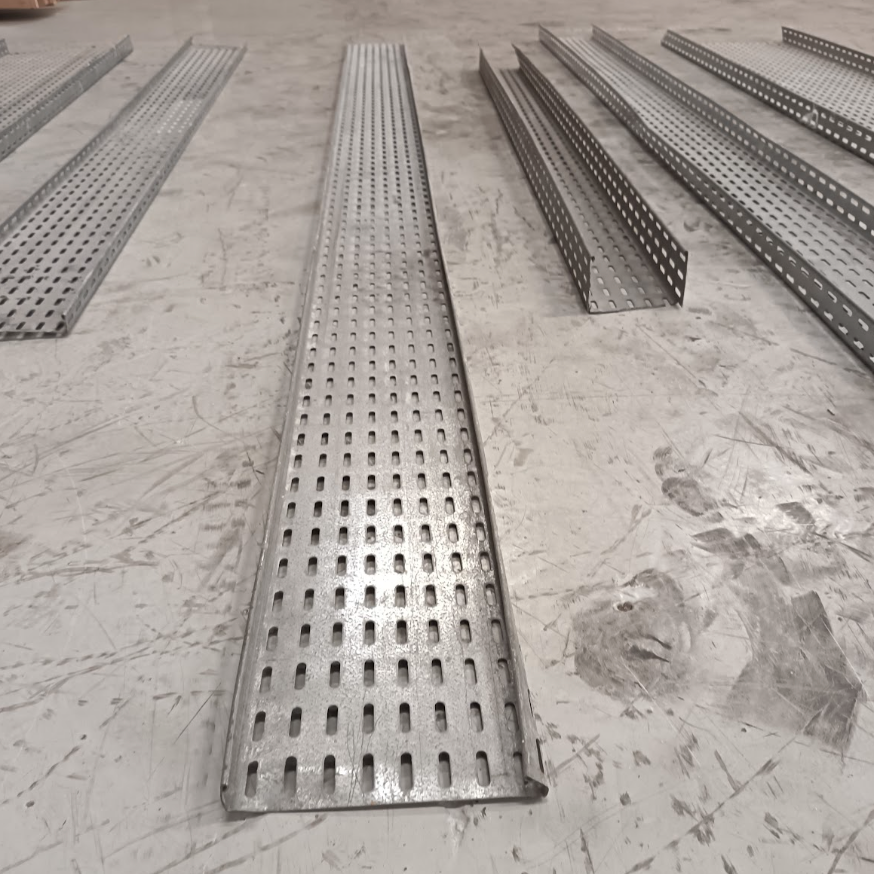 Chemin de câble acier - 2300 x 170 x 50 mm (dalle)