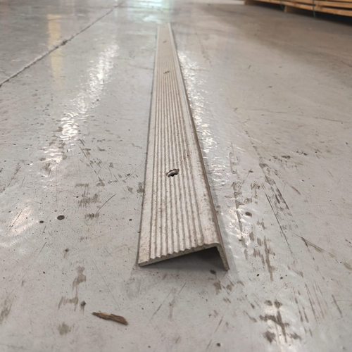Nez de marche aluminium - 1400 x 40 x 10 mm
