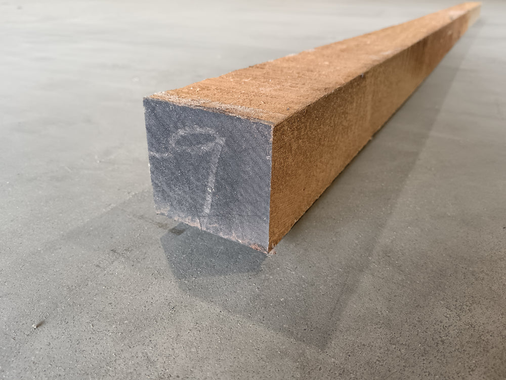 Lambourde bois exotique rouge - l.30 à 70mm - ép.60 à 75mm - L=2.4m (brut de sciage)