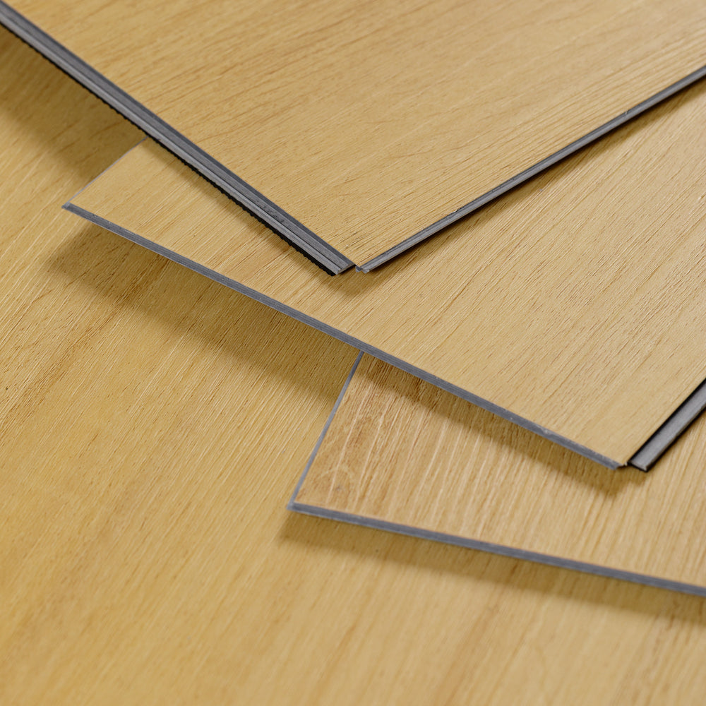 Sol PVC-SPC clipsable Chene clair - usage résidentiel - sous-couche intégrée - 1220 x 180 × 4.5mm sous-couche intégrée