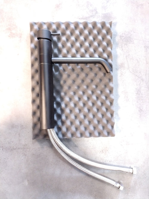 Mitigeur de cuisine avec bec en L - noir mat PVD - Procasa Finn - ref ULTIMKRFI00437