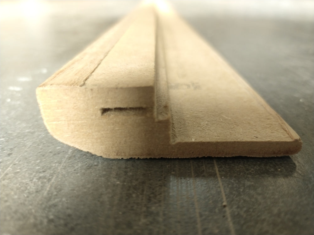 Plinthe électrique MDF plaqué chêne - 20x70 - L=2,23m