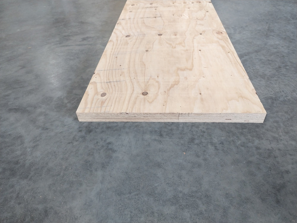 Contreplaqué pin maritime - 3000 x 600 x 42mm (ne pas utiliser en structurel)