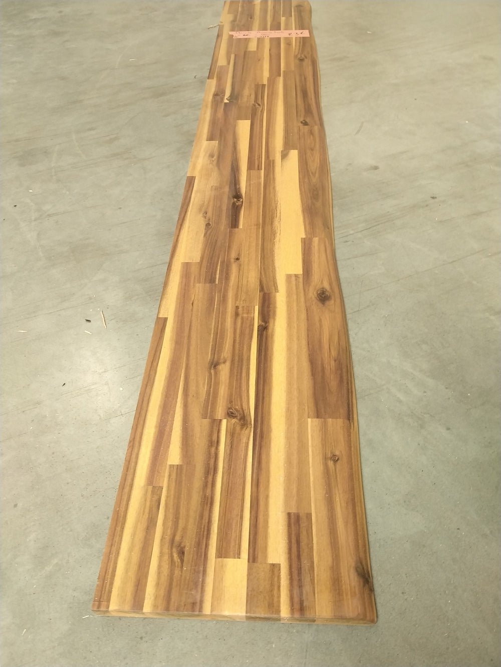 Planche Acacia huilé - 1 bord naturel - 1800 x 260 x 26 mm — vue 2
