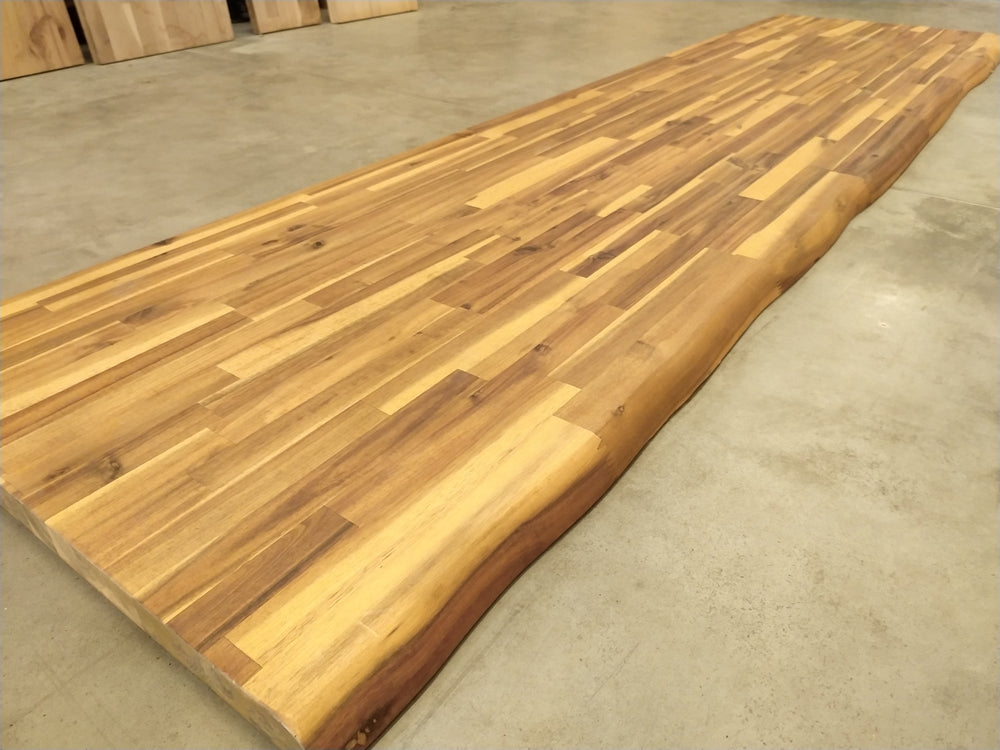 Plan de travail Acacia Huilé - Lamellé-collé abouté - 1 bord naturel - 2500 x 650 x 36 mm